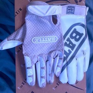 L Men’s Battle Football Gloves